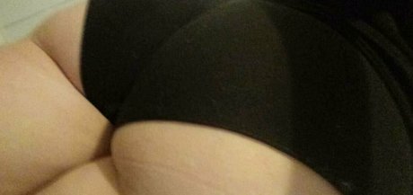Nacktes geleaktes OnlyFans-Foto von Yumeebaby