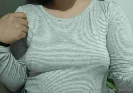 Nacktes geleaktes OnlyFans-Foto von Babyfortune