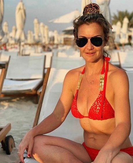 Helen Skelton