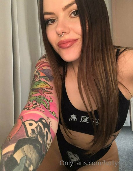 Hollyspicy