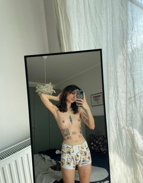 Nacktes geleaktes OnlyFans-Foto von Coconeyx