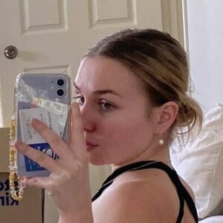 Nacktes geleaktes OnlyFans-Foto von Sophia Heterick