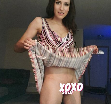 Nacktes geleaktes OnlyFans-Foto von Jennijohnsonxo