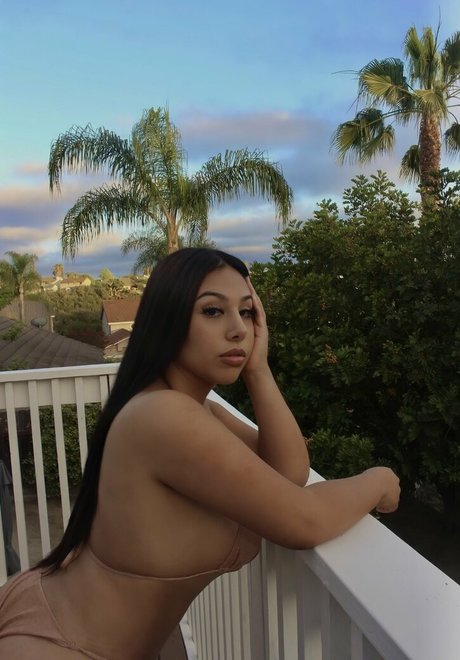 Nacktes geleaktes OnlyFans-Foto von Melaniebeyonce