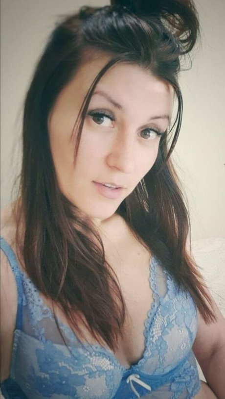 Nacktes geleaktes OnlyFans-Foto von Veronikavirt