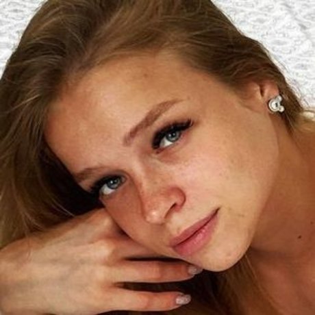 Nacktes geleaktes OnlyFans-Foto von Alexa Flexy