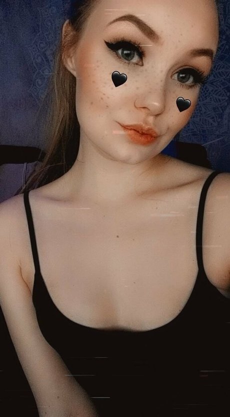 Nacktes geleaktes OnlyFans-Foto von Realmissbanana