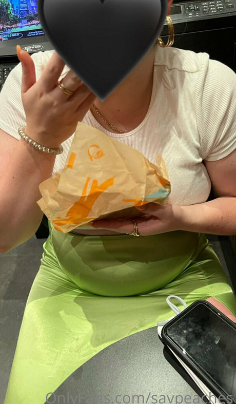 Nacktes geleaktes OnlyFans-Foto von Savpeaches
