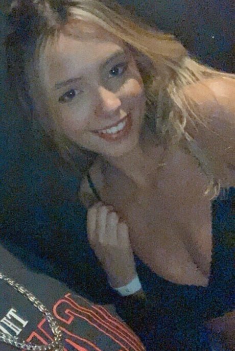 Nacktes geleaktes OnlyFans-Foto von Calistah