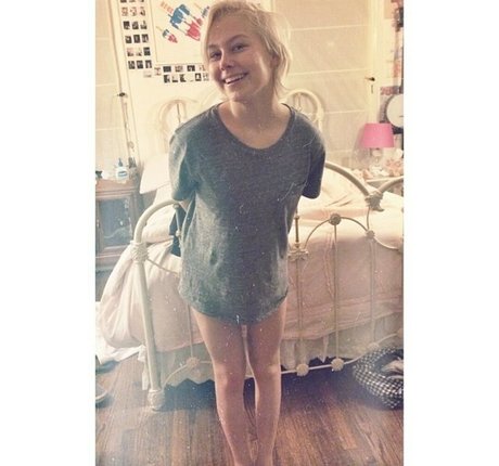 Nacktes geleaktes OnlyFans-Foto von Phoebe Bridgers