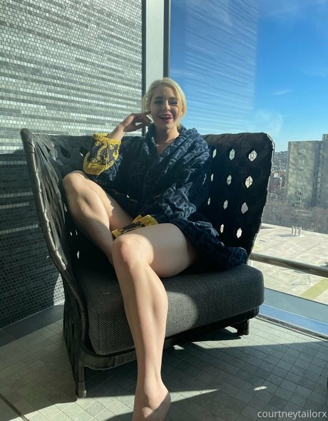 Nacktes geleaktes OnlyFans-Foto von Courtney Taylor