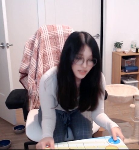 Kang Hee Yoon
