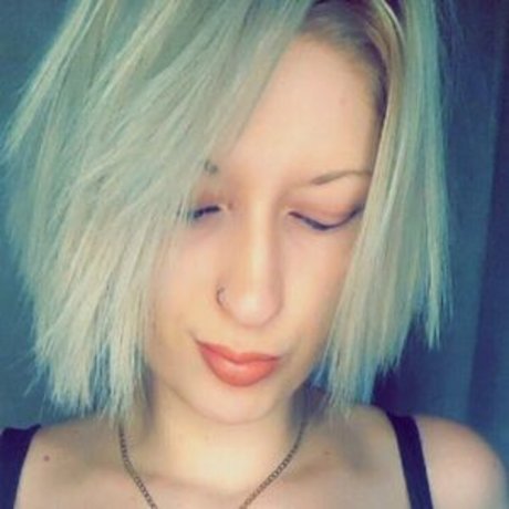 Nacktes geleaktes OnlyFans-Foto von Sofie Young