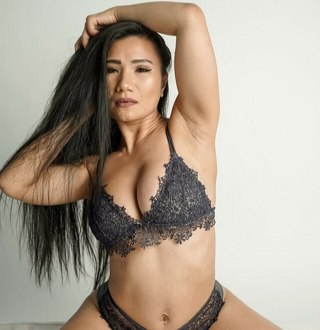 Nacktes geleaktes OnlyFans-Foto von Tina Khm