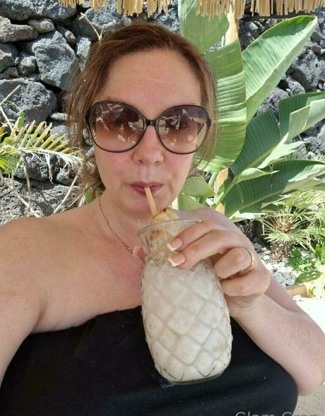 Nacktes geleaktes OnlyFans-Foto von Glamgran56