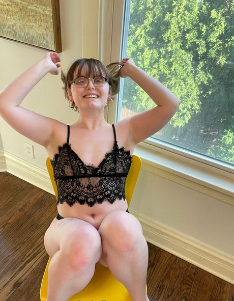 Nacktes geleaktes OnlyFans-Foto von Gendersmash