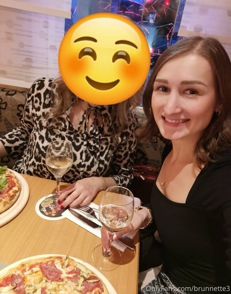 Nacktes geleaktes OnlyFans-Foto von Brunnette3