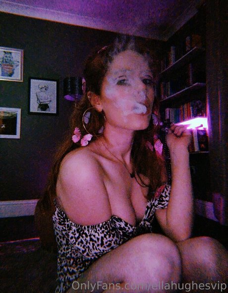 Nacktes geleaktes OnlyFans-Foto von Ellahughesvip