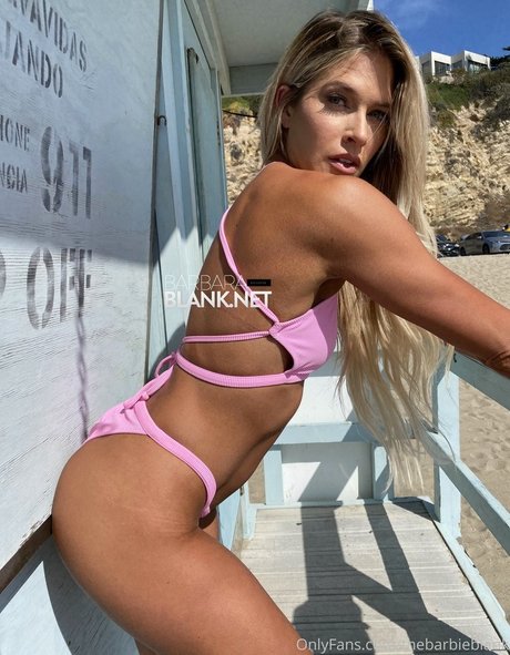 Nacktes geleaktes OnlyFans-Foto von Barbie Blank