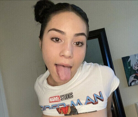 Nacktes geleaktes OnlyFans-Foto von Ellarey
