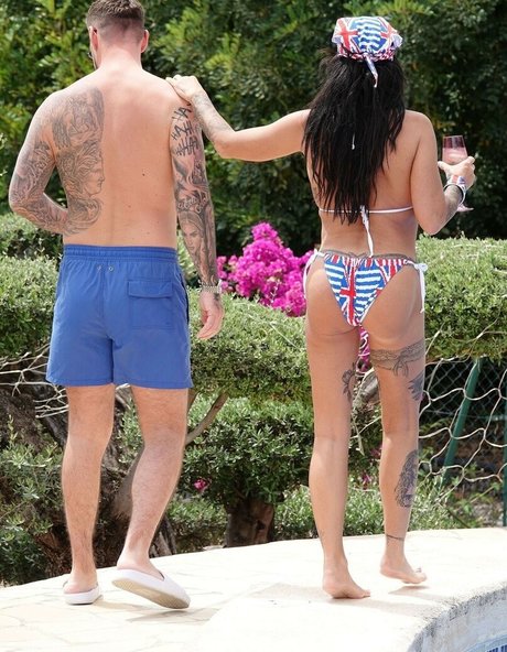 Nacktes geleaktes OnlyFans-Foto von Katie Price