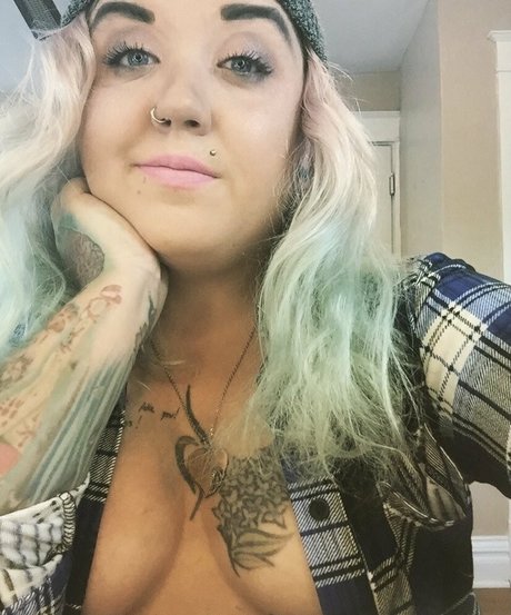Nacktes geleaktes OnlyFans-Foto von Jucierlesbians