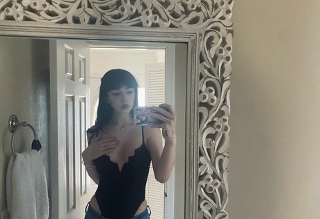 Nacktes geleaktes OnlyFans-Foto von Ezsy