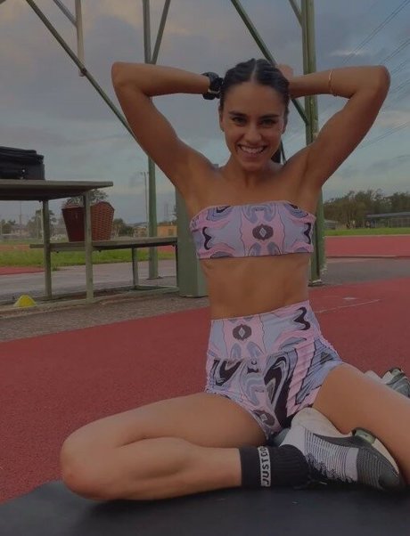 Nacktes geleaktes OnlyFans-Foto von Imogen Russell