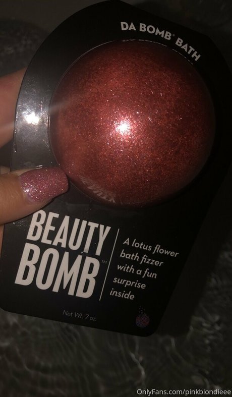 Nacktes geleaktes OnlyFans-Foto von Tierratheblonde