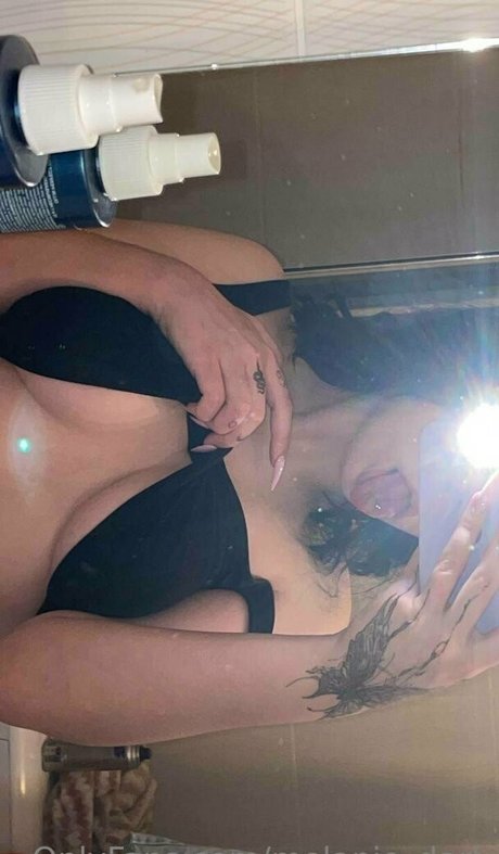 Nacktes geleaktes OnlyFans-Foto von Melaniedark