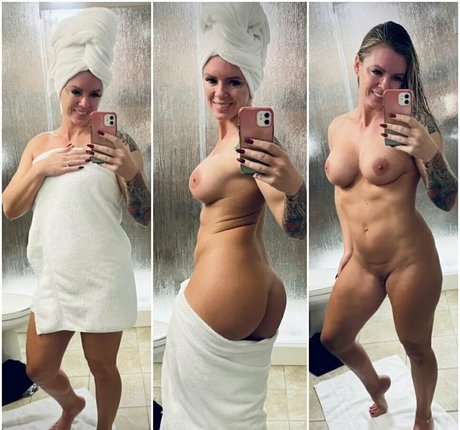 Nacktes geleaktes OnlyFans-Foto von Sweetvickie