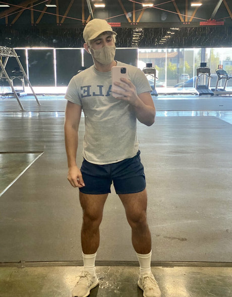 Nacktes geleaktes OnlyFans-Foto von Ratedrross