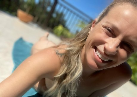 Nacktes geleaktes OnlyFans-Foto von Ceecoco