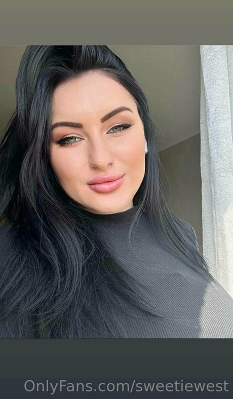 Nacktes geleaktes OnlyFans-Foto von Sweetiewest