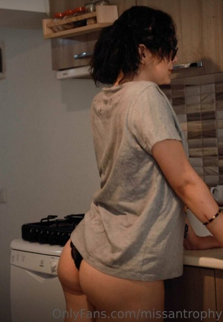 Nacktes geleaktes OnlyFans-Foto von Damkina