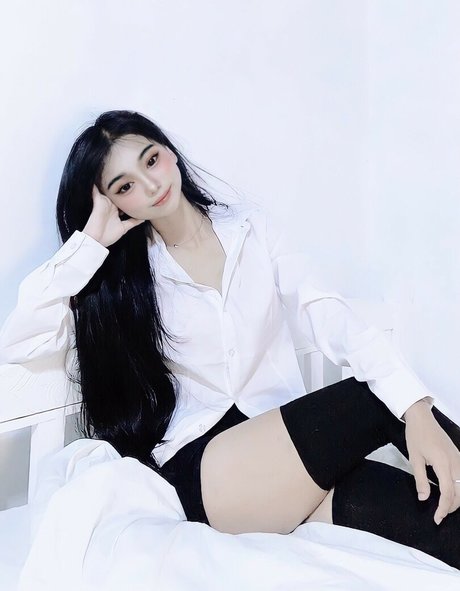 Nacktes geleaktes OnlyFans-Foto von Akaricos