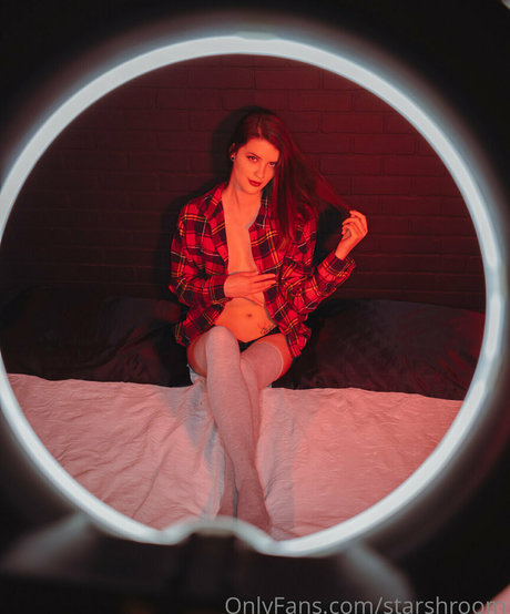 Nacktes geleaktes OnlyFans-Foto von Starshroom
