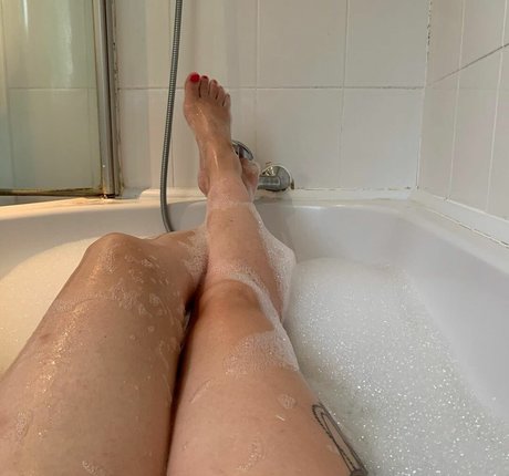 Nacktes geleaktes OnlyFans-Foto von Della M