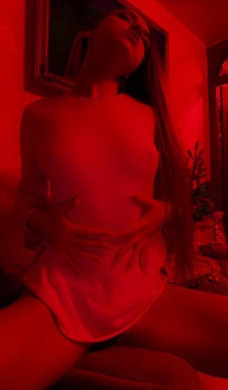 Nacktes geleaktes OnlyFans-Foto von Annexclusive