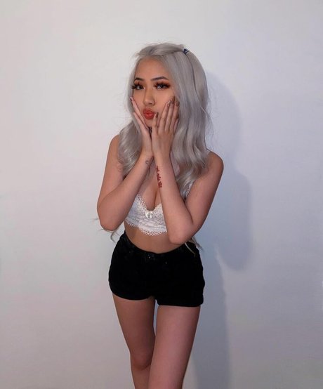 Nacktes geleaktes OnlyFans-Foto von Angelaabxby
