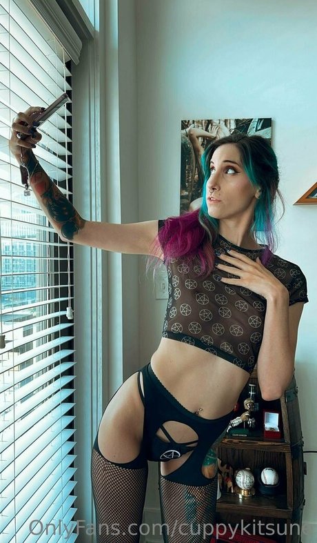 Nacktes geleaktes OnlyFans-Foto von Cuppykitsune