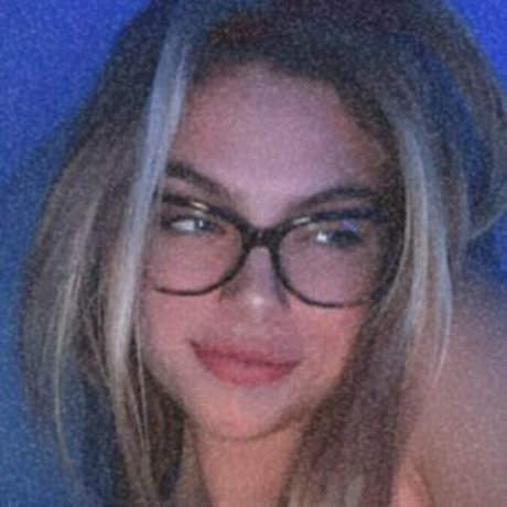 Nacktes geleaktes OnlyFans-Foto von Alannanikolee