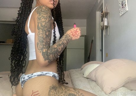 Nacktes geleaktes OnlyFans-Foto von Tiffanylannette