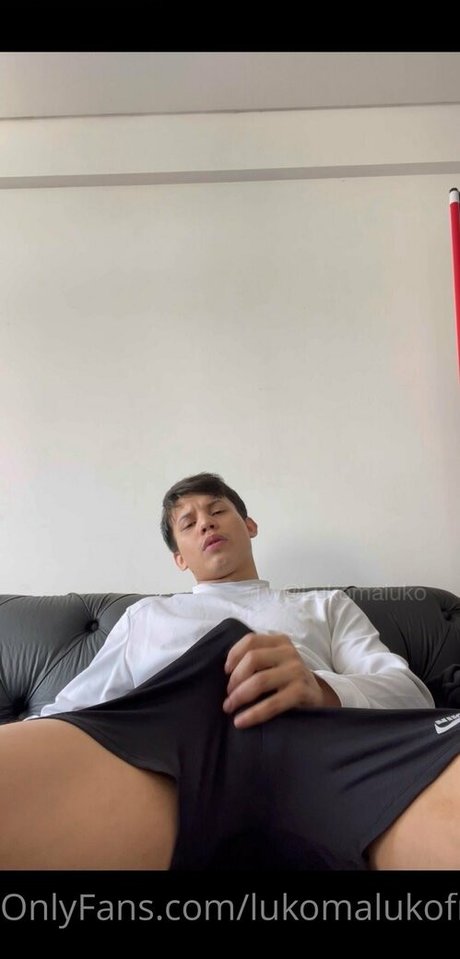 Nacktes geleaktes OnlyFans-Foto von Lukomalukofree