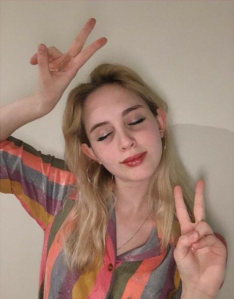 Nacktes geleaktes OnlyFans-Foto von Mica Tenenbaum
