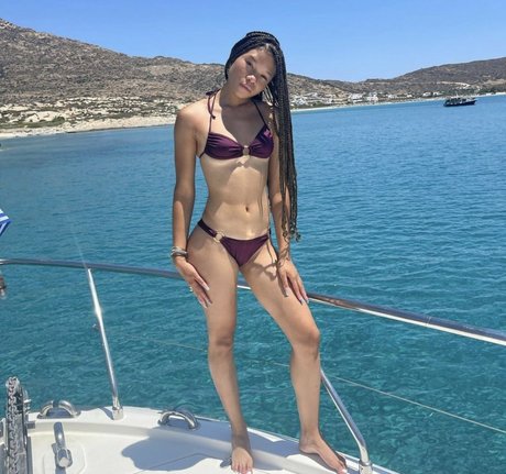 Nacktes geleaktes OnlyFans-Foto von Storm Reid