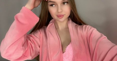 Nacktes geleaktes OnlyFans-Foto von Juliagrander