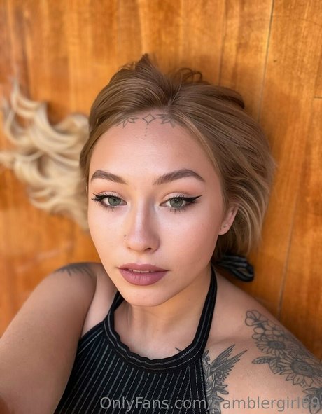 Nacktes geleaktes OnlyFans-Foto von Gamblergirl69