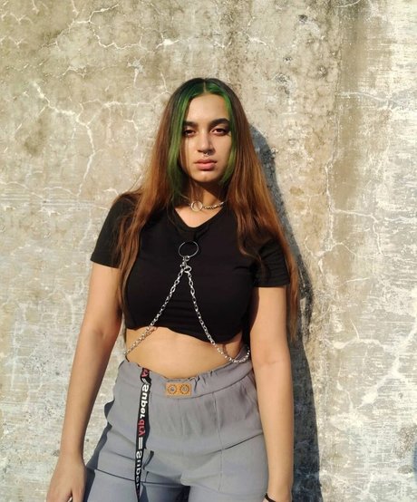 Nacktes geleaktes OnlyFans-Foto von Anxioussifigshid