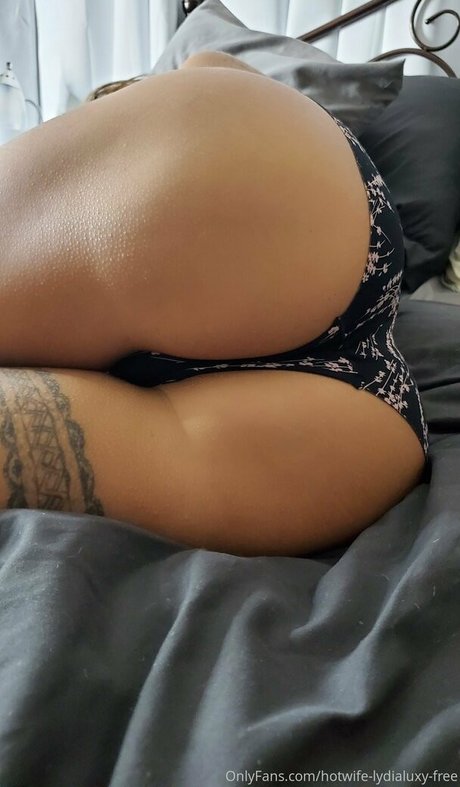Nacktes geleaktes OnlyFans-Foto von Woodsmanwife